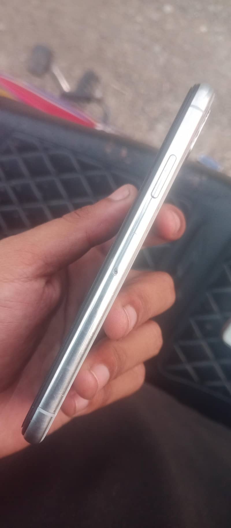Apple iPhone X 3