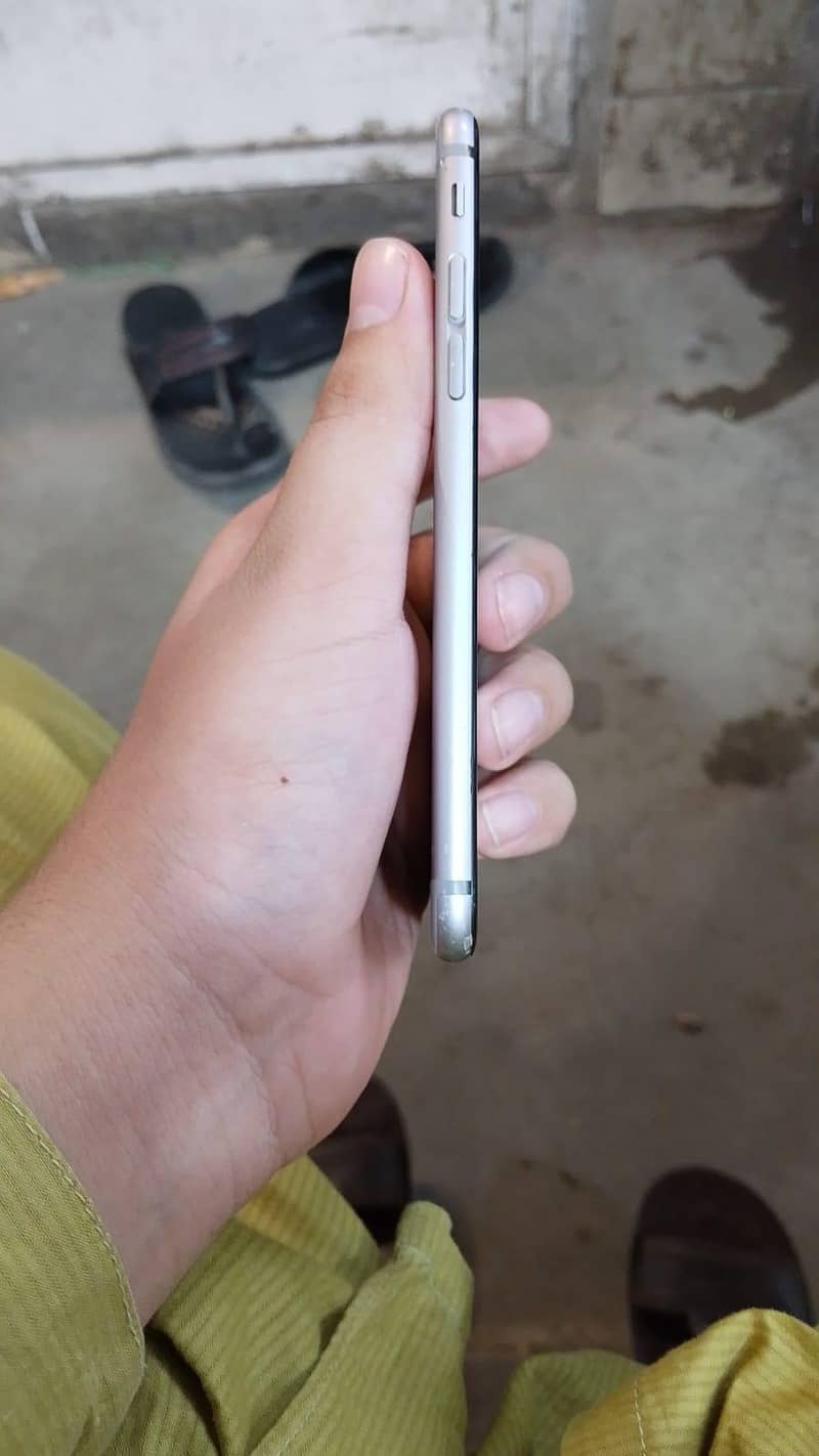 Apple iPhone 6 2