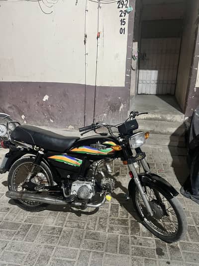 uniqe 2022 contact 03061342900