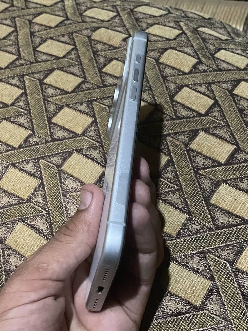 iPhone 17 pro max 6
