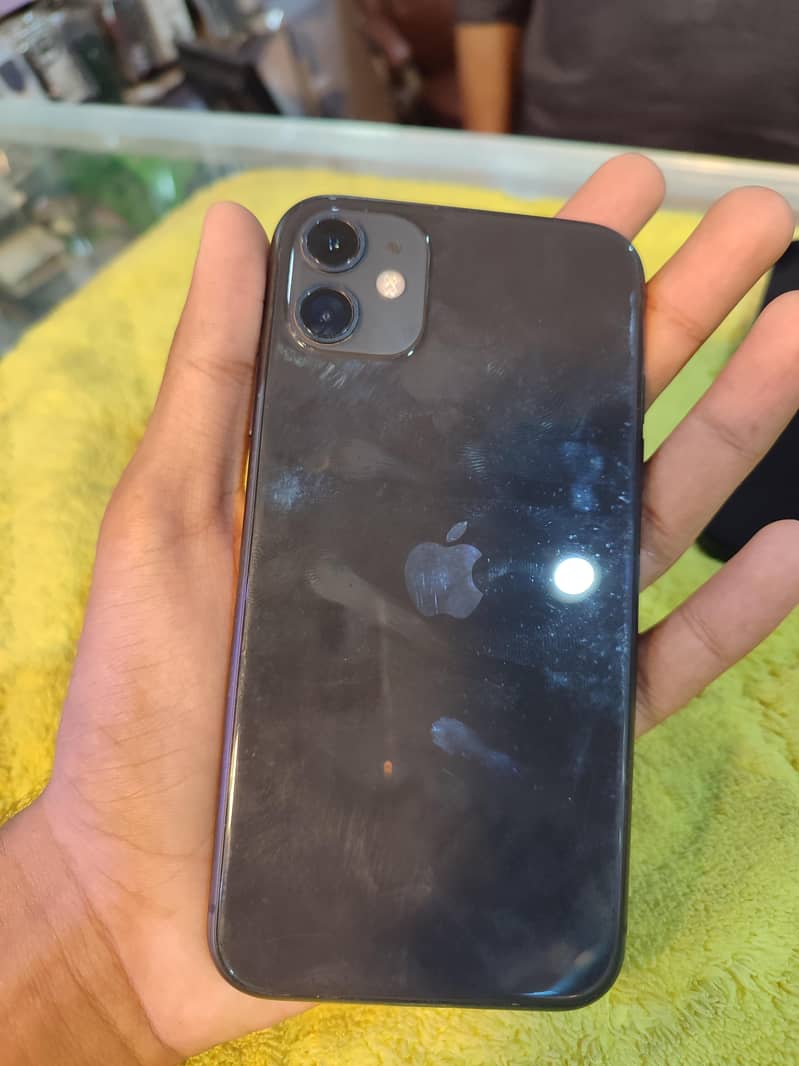 Apple iPhone 11 0
