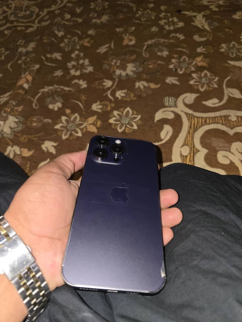 Apple iPhone 14 Pro Max 3