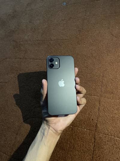 Apple iPhone 12