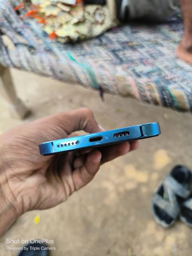 Apple iPhone 13 Pro Max 4