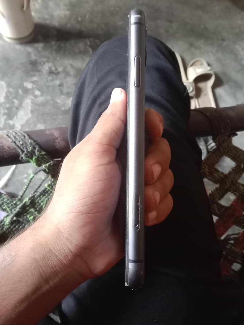 Apple iPhone 11 1