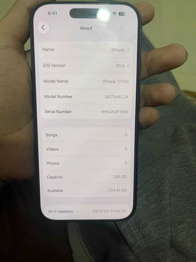 Apple iPhone 17 Pro 1