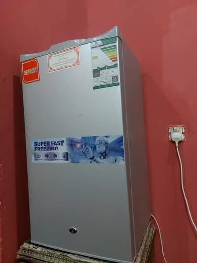 fridger for sale small size 03045033212