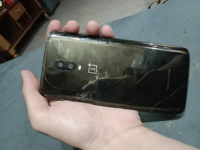 One Plus 6T 1