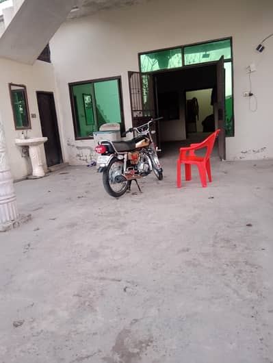 Honda 125 Self start SE Golden