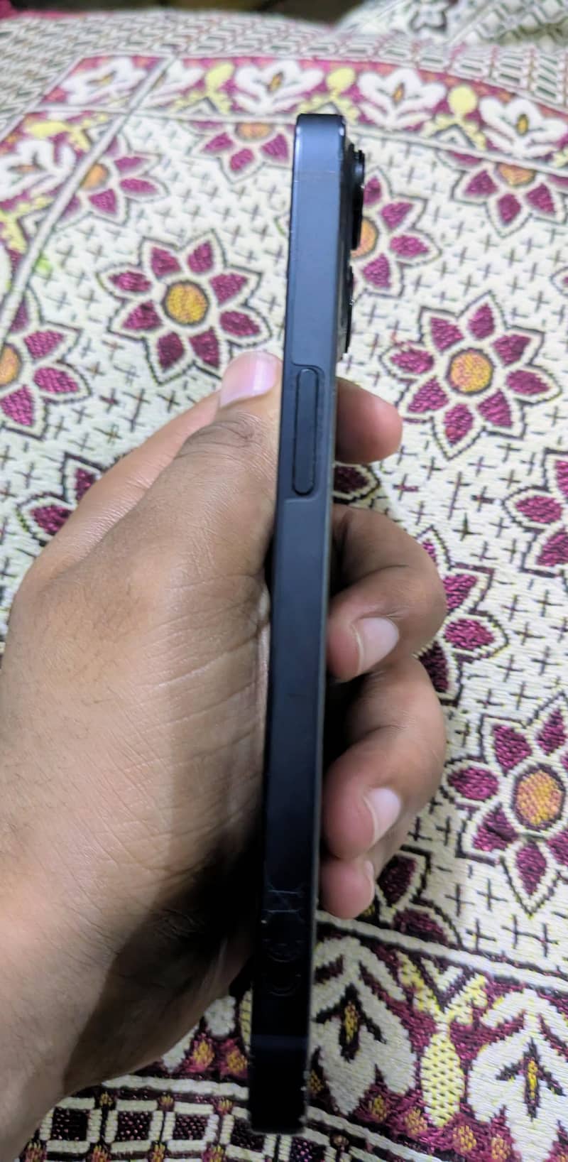Apple iPhone 13 2