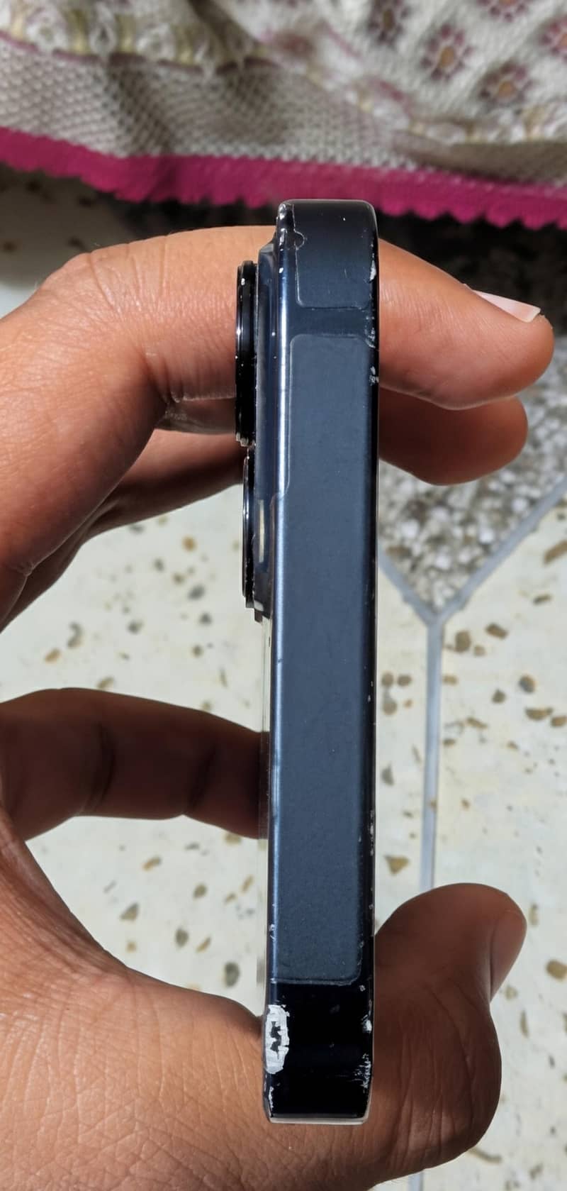 Apple iPhone 13 5