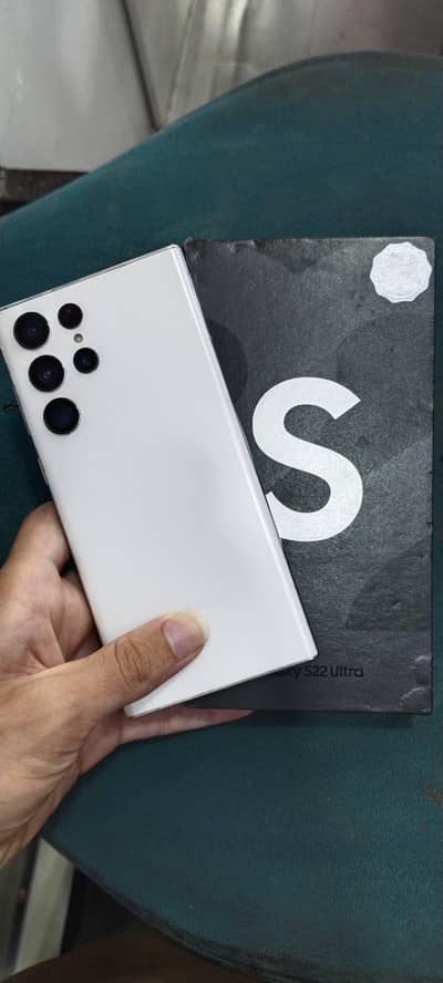 Samsung Mobile S22 Ultra urgent Sale