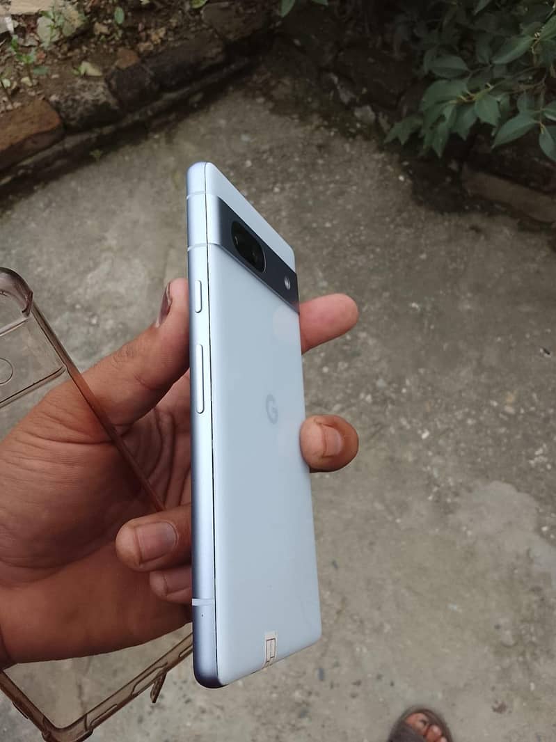 Google Pixel 7a 1