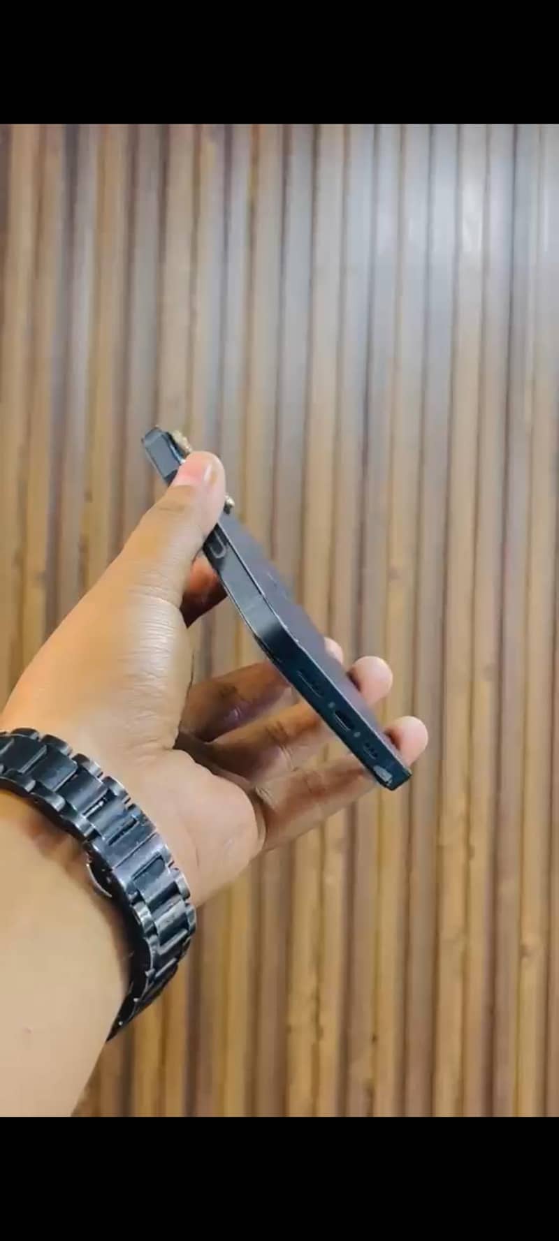 Apple iPhone 13 2