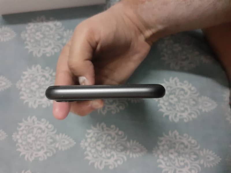 Apple iPhone 11 16