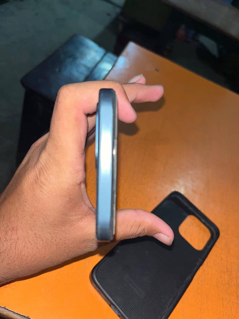OPPO A6 2