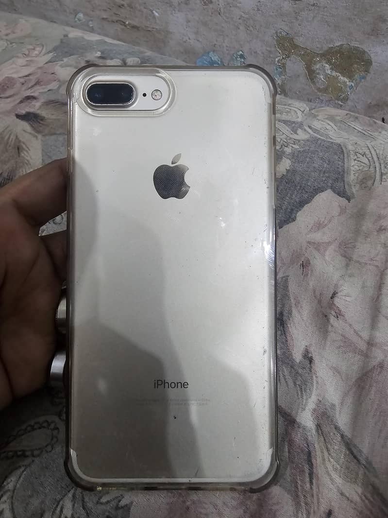 Apple iPhone 7 Plus 0
