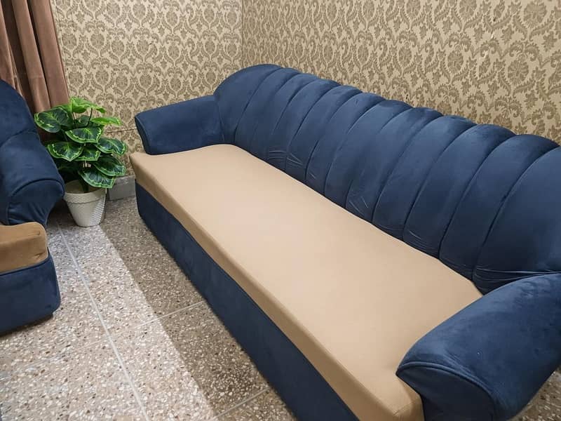 sofa set with table 3