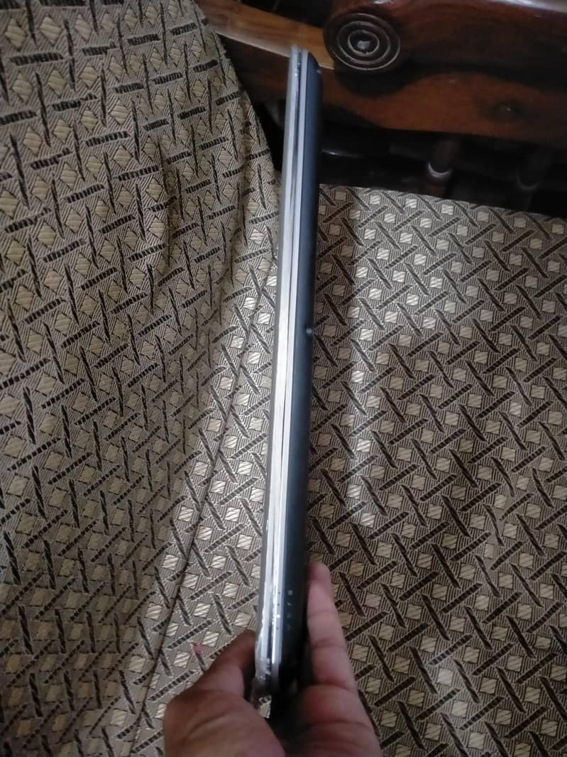 Laptop 7