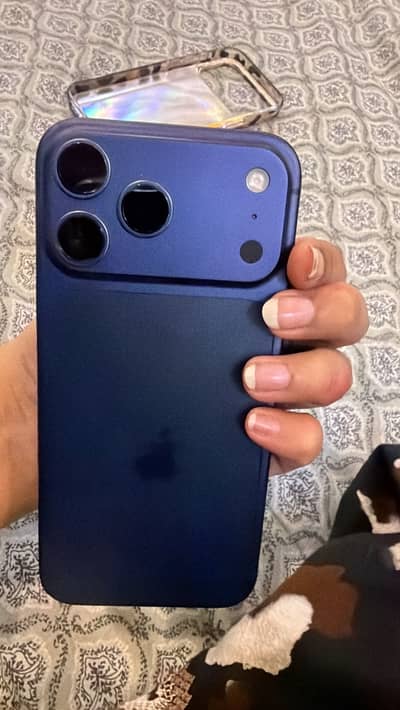 Apple iPhone 17 Pro Max jv