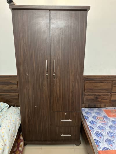 2 Door 2 Draws cupboard