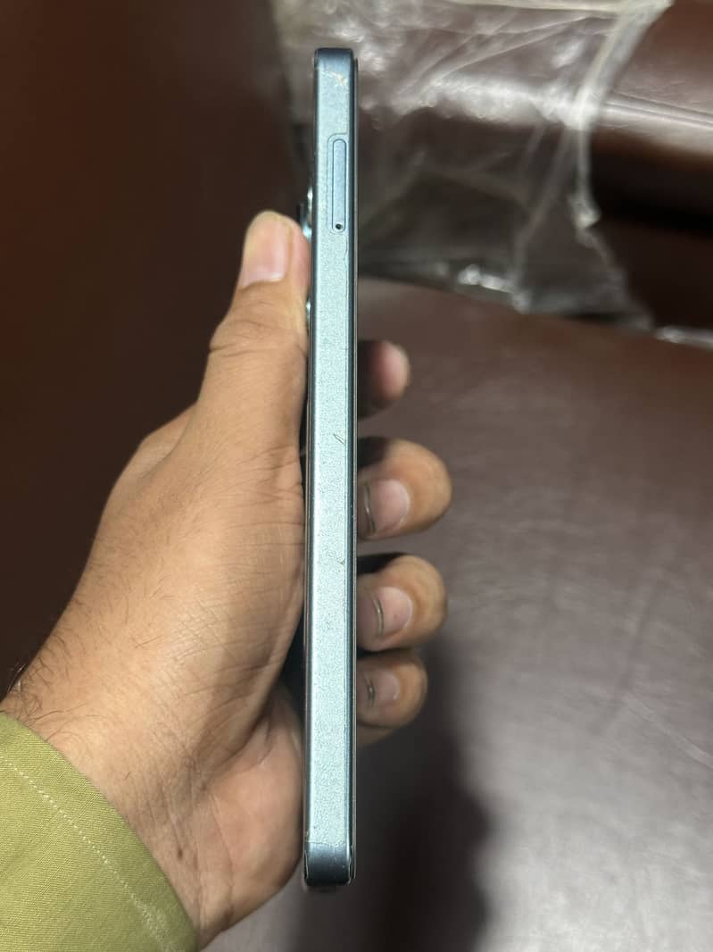 Xiaomi Redmi Note 13 Pro 4