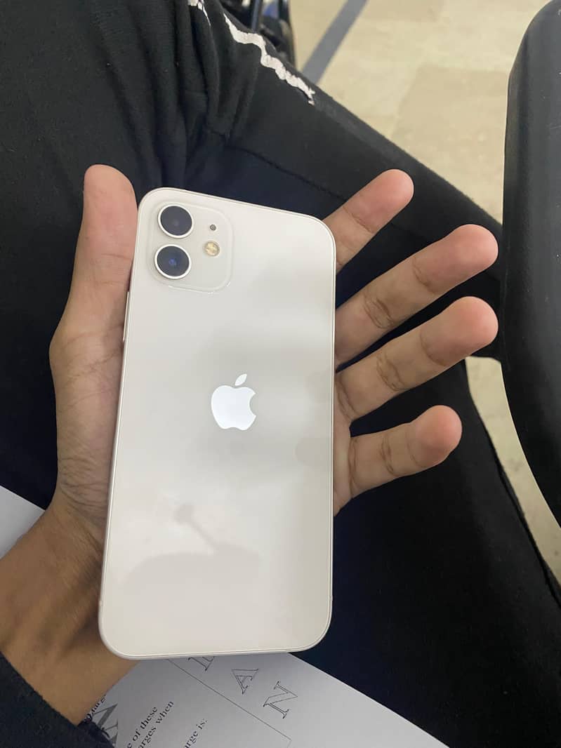 Apple iPhone 12 0