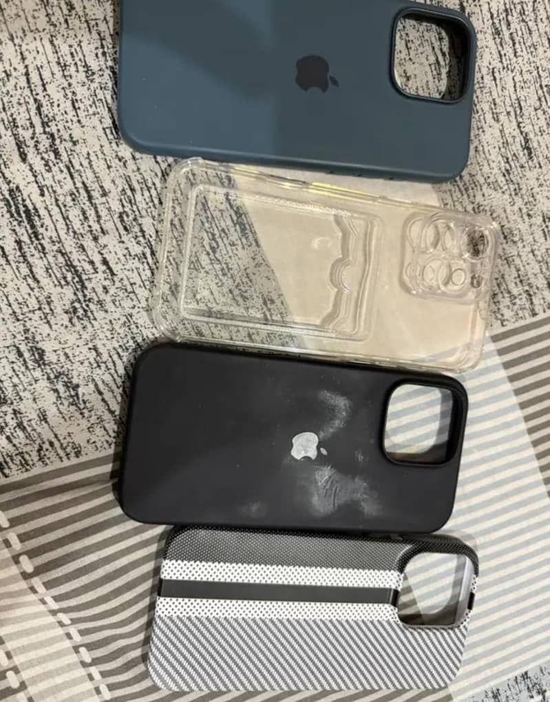 Apple iPhone 16 Pro Max 3