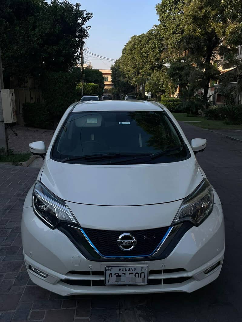 Nissan Note E Power 2017 0