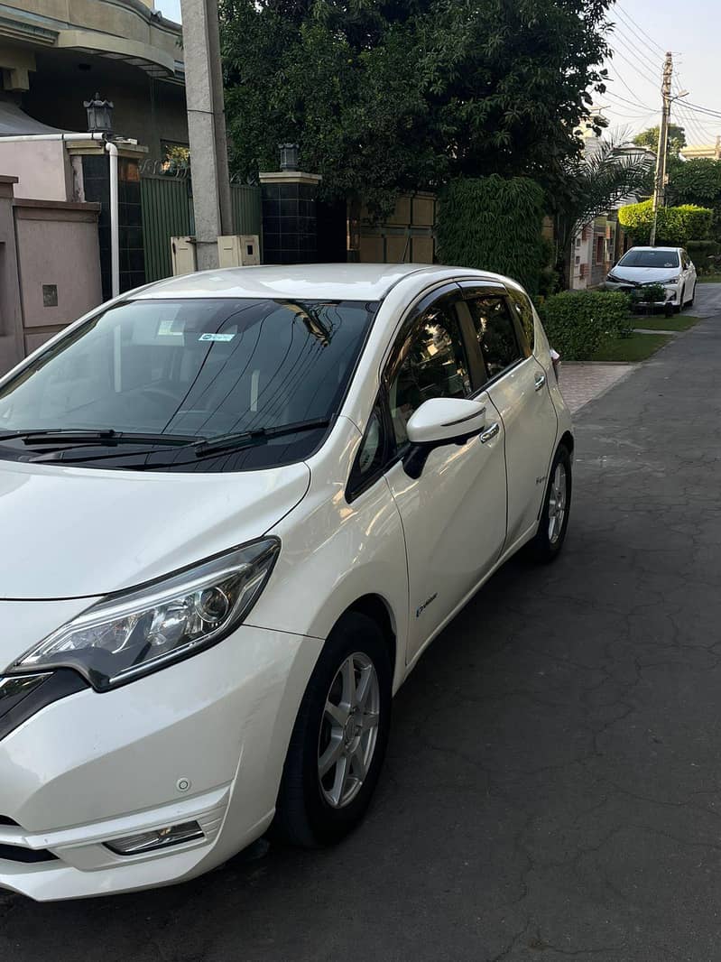 Nissan Note E Power 2017 4