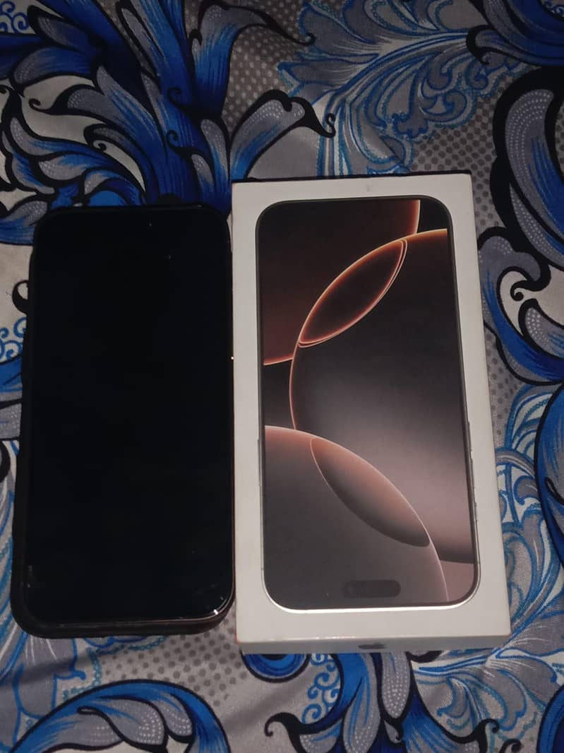 Apple iPhone 16 Pro Max 3