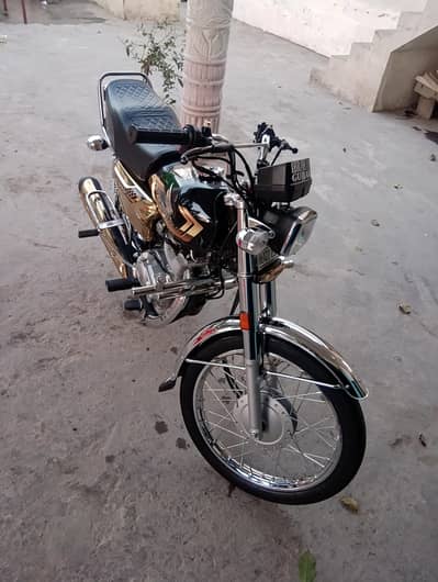 Honda 125 Self start SE Golden
