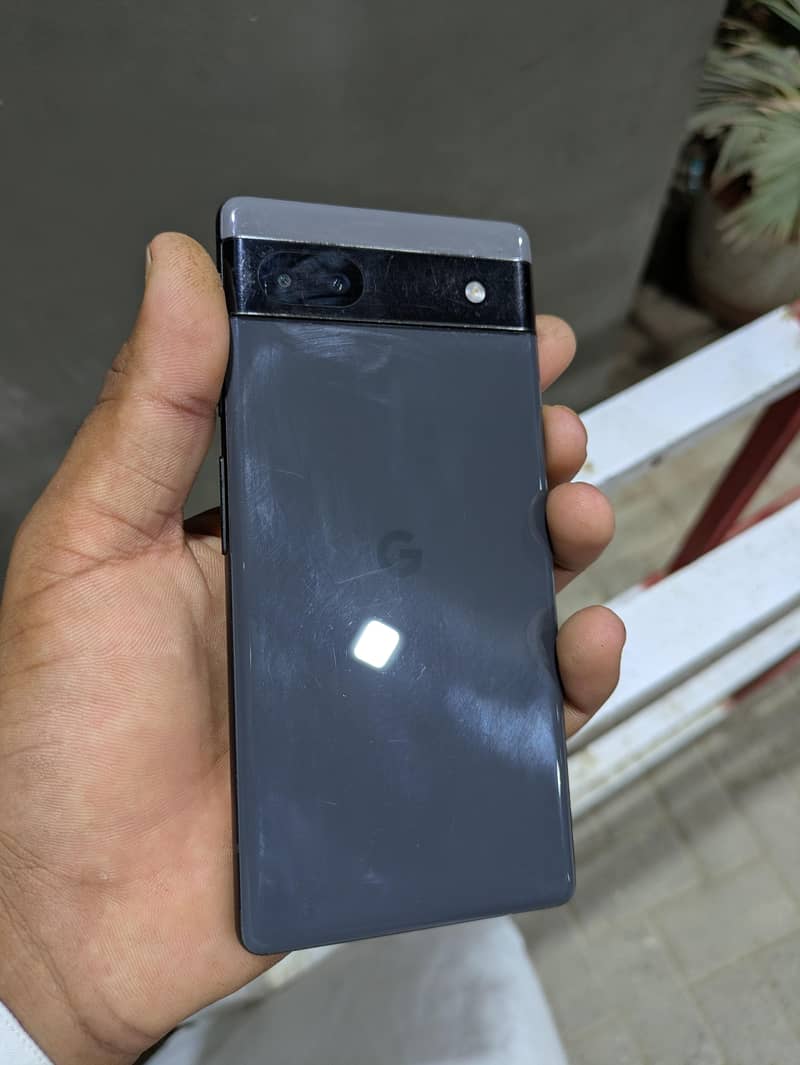 Google Pixel 6a 1