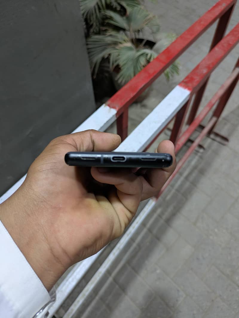 Google Pixel 6a 3