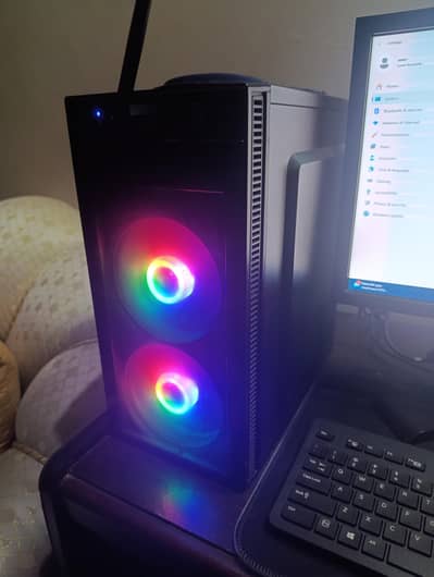 Intel core i5-4590 CPU @ 3.30GHz 16gb Ram 585gb