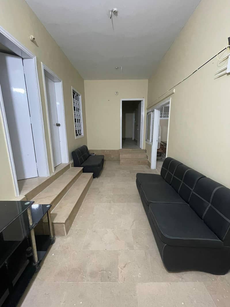 office chairs & sofa's 0