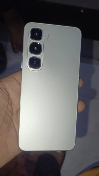 Infinix Hot 60i  All ok sat 10/10 neat and clean Mobile