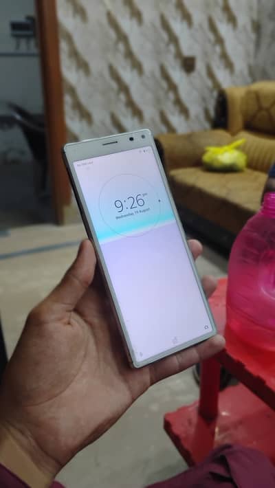 Sony Xperia 8