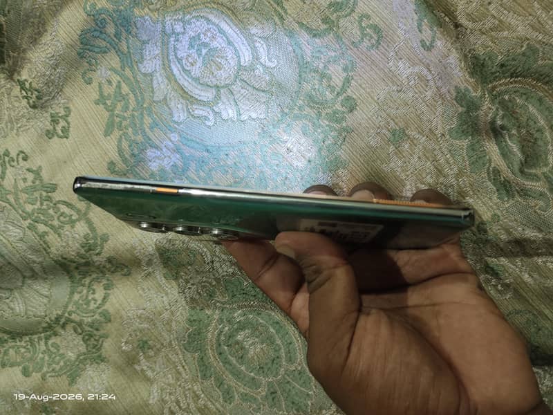 Tecno CAMON 40 Pro 3
