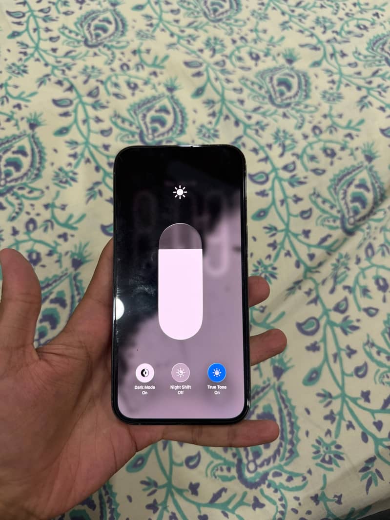 Apple iPhone 13 Pro 4