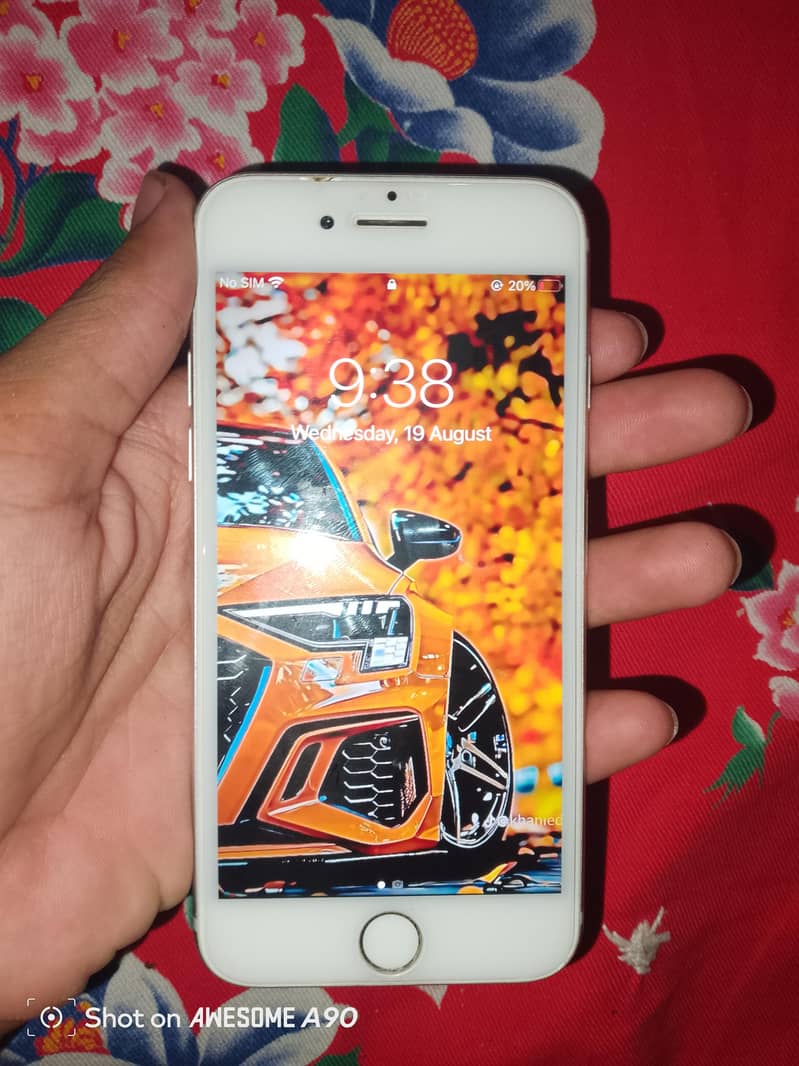 Apple iPhone 7 0