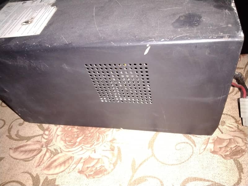 APC (UPS) 4