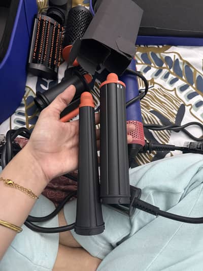 Dyson airwrap HS08
