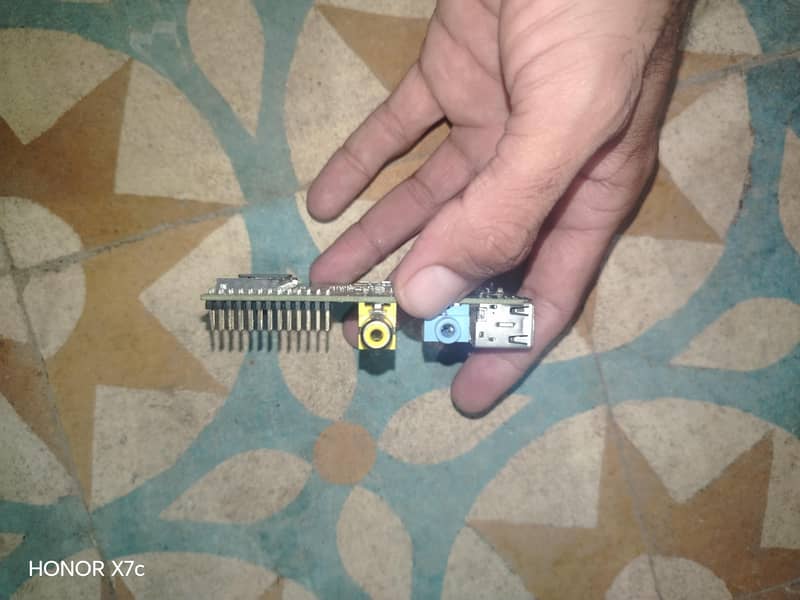 Raspberry Pi 1 Model B 5