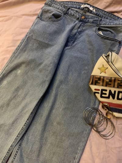 BLUE JEANS FOR WOMEN
