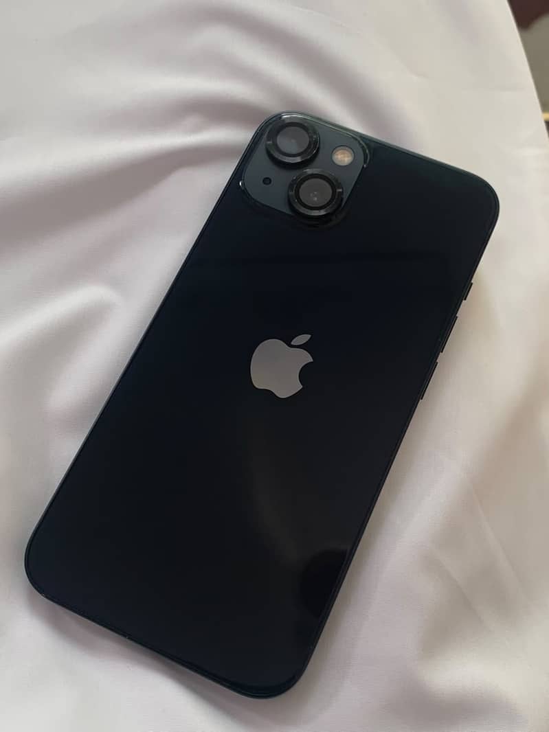 Apple iPhone 13 1