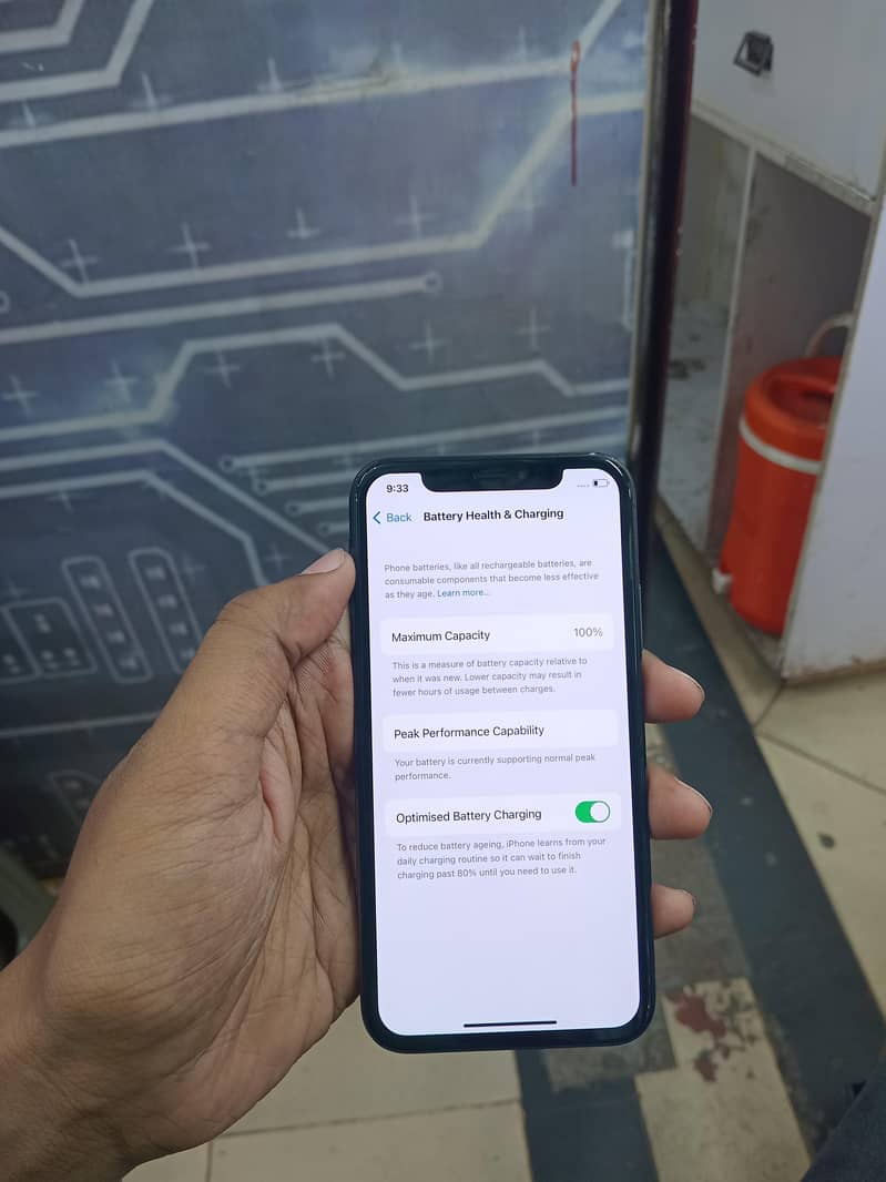Apple iPhone X 5