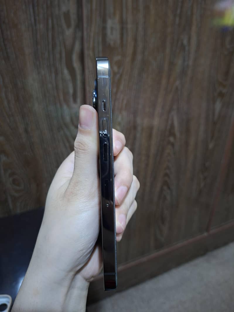 iphone 13 pro 2