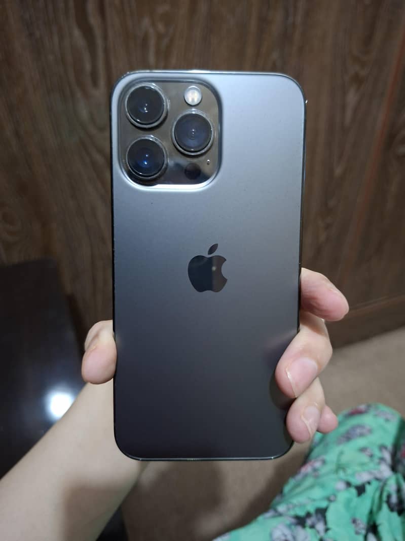 iphone 13 pro 4