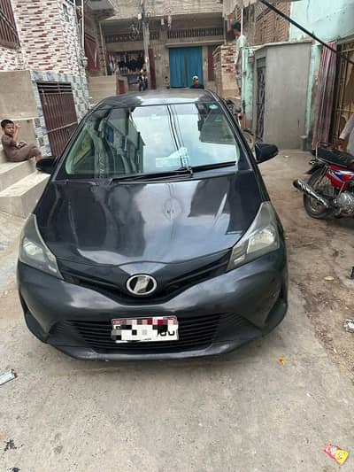 Toyota Vitz 2015   (03422210023)